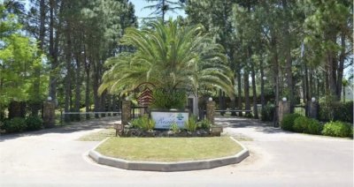 Gran Lote en venta en Barrio Privado, exceltne ubicacion