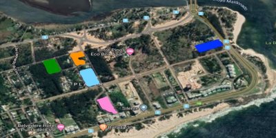 Vende Terreno 7800 m2 , en Brava