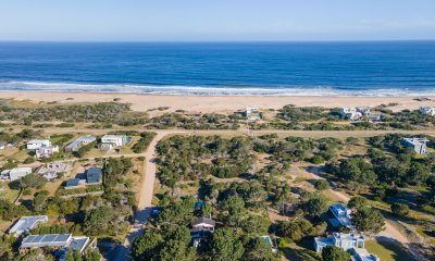 Vende terreno en Arenas de Jose Ignacio, Gran oportunidad.
