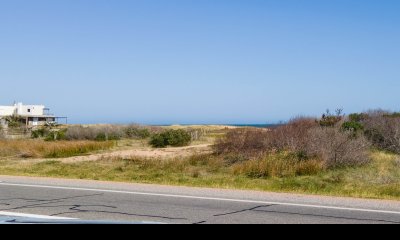 Vende amplio terreno en Santa Monica