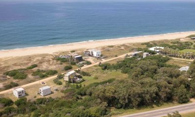 Terreno a solo 200 metros del mar en Santa Mónica – José Ignacio