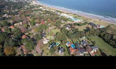Lote sobre Ruta Interbalnearia en venta en Solanas - Punta del Este