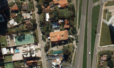 Lote en excelente ubicación sobre Av Boulevard Artigas