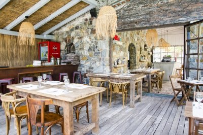 Vende apartamento en Edificio Be House, unidad de 2 dormitorios, Punta del Este  - NDM14206A