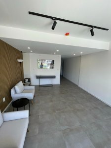 Venta Apartamento de 1 Dormitorio con gran Patio en Malvin. Montevideo! - NDM23093A