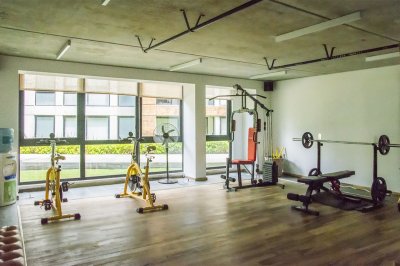 Vende apartamento en Edificio Be House, unidad de 2 dormitorios, Punta del Este  - NDM14206A