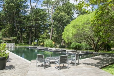 Vende apartamento en Edificio Be House, unidad de 2 dormitorios, Punta del Este  - NDM14206A