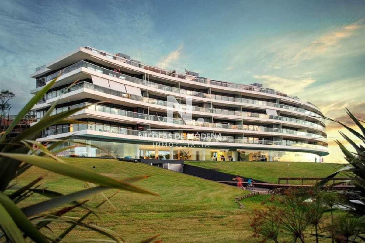 Venta de Apartamento de 3 dormitorios en Playa Mansa