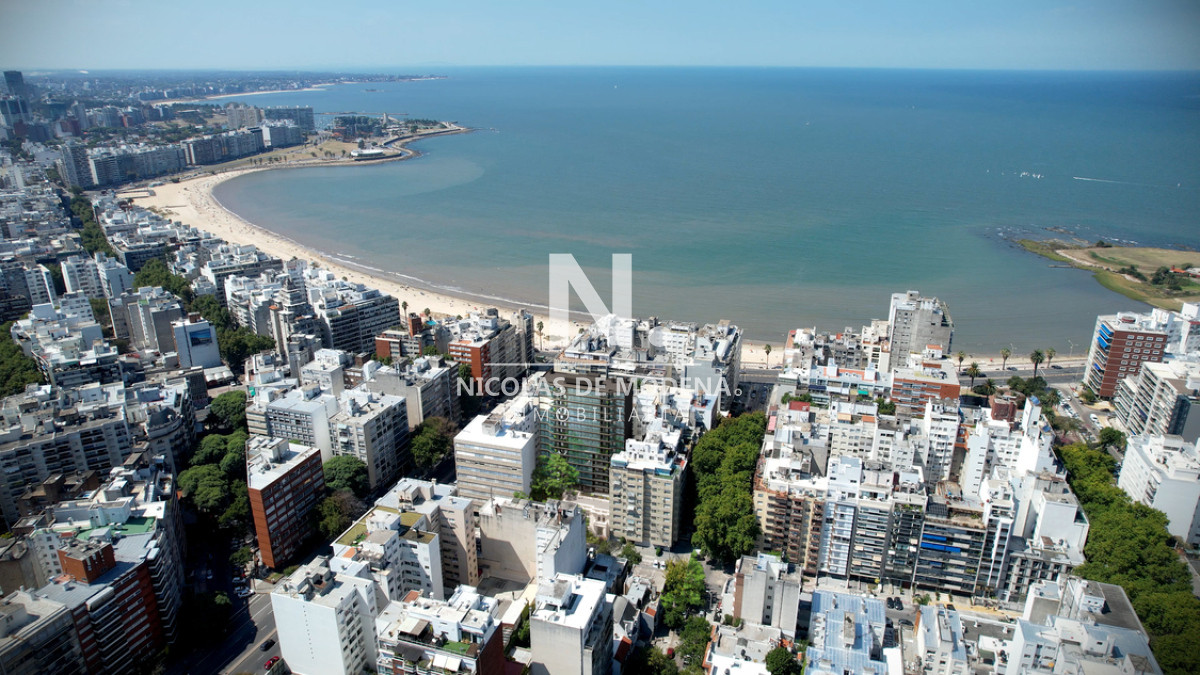 Apto de 1 Dormitorio a metros de la Rambla. Pocitos. Montevideo