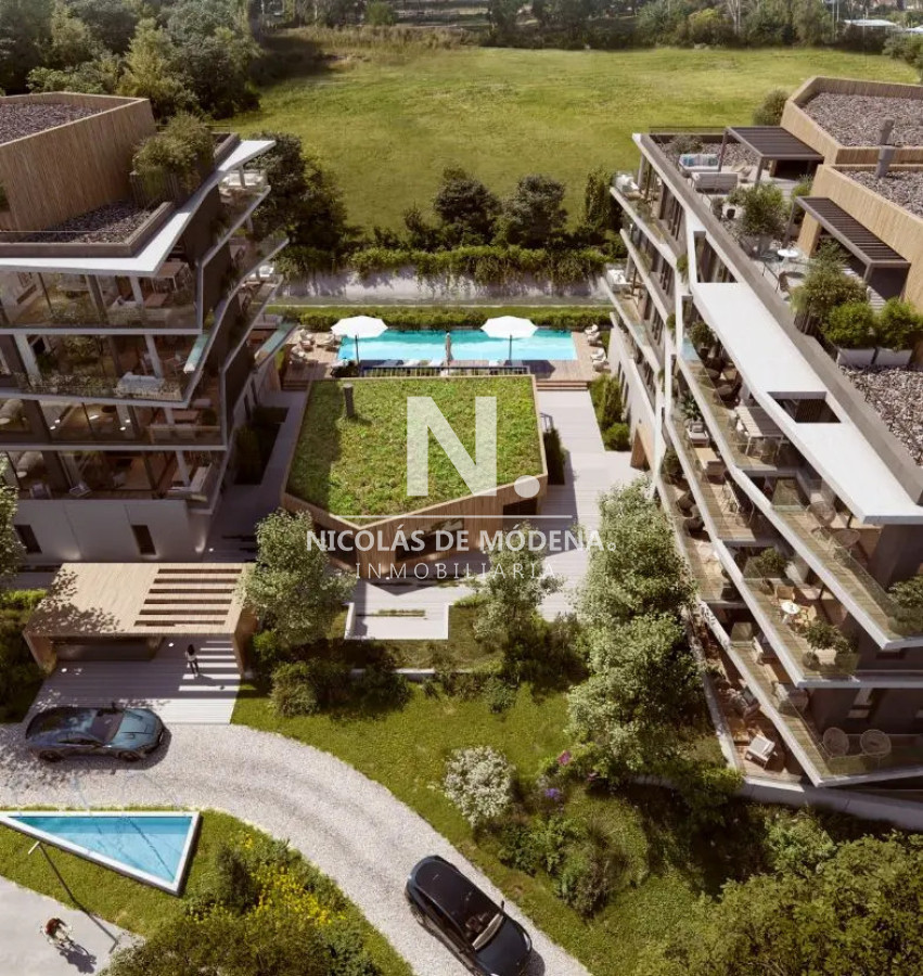Exclusivo Apartamento en Venta de 2 Dormitorios Con Piscina En Carrasco,Montevideo - NDM30253A