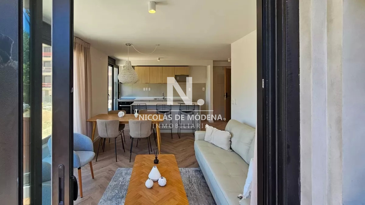 Venta Moderno Apartamento de 3 Dormitorio a Estrenar en Barra de Carrasco,Canelones - NDM23428A