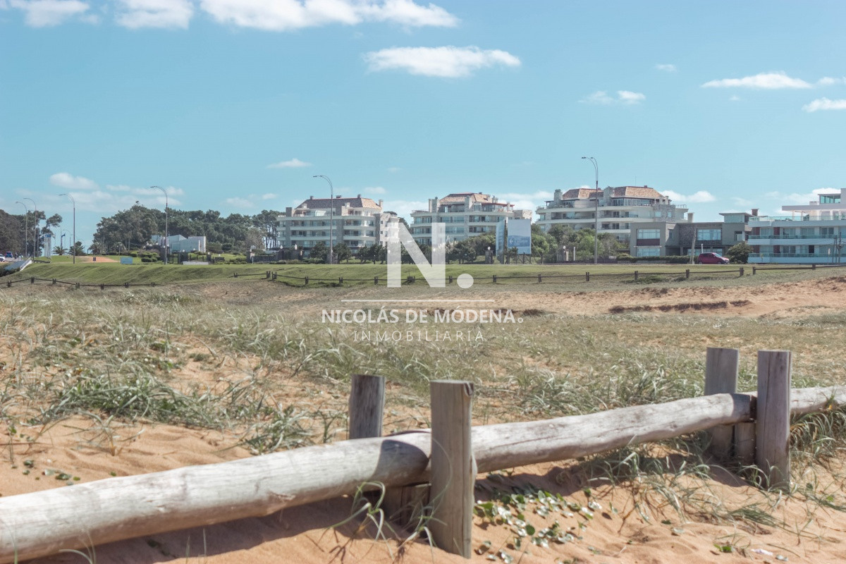 Espectacular Penthouse en venta frente al mar - Veramansa - 4 suites.  - NDM16031A
