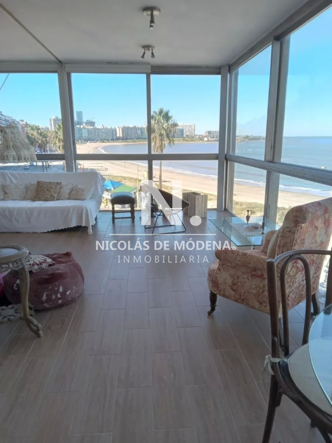 Apartamento de 1 Dormitorio en Pocitos frente al Mar - NDM22869A