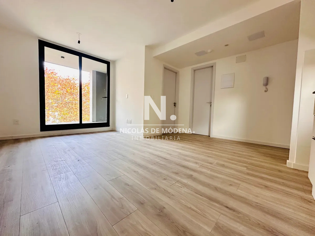 Venta Apto de 1 Dormitorio AL Frente En Palermo,Montevideo.Ideal Para Renta! - NDM28048A