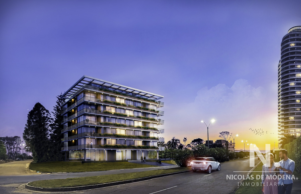 Venta de apartamento en Playa Mansa, de 3 dormitorios. 