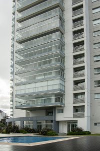 Departamento de 3 dormitorios en venta a metros de Playa Mansa, Miami Boulevard