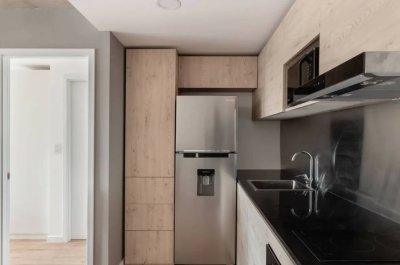 Monoambiente en piso alto en Punta Carretas