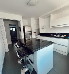 Apartamento de 2 Dormitorios en Ciudad Vieja - Montevideo