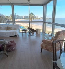 Apartamento de 1 Dormitorio en Pocitos frente al Mar