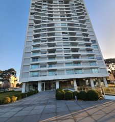 Departamento de 2 dormitorios en torre nueva, Roosevelt, Punta del Este