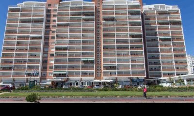 Apartamento de 1 dormitorio frente al mar , Vanguardia, alquiler todo Enero