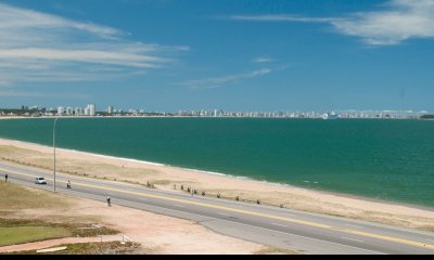 Departamento a estrenar en Playa Mansa.