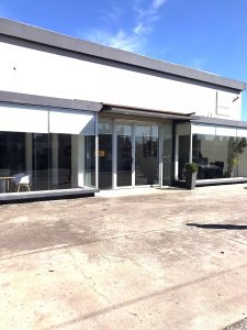 Alquila Oficina en Maldonado de 2 plantas.