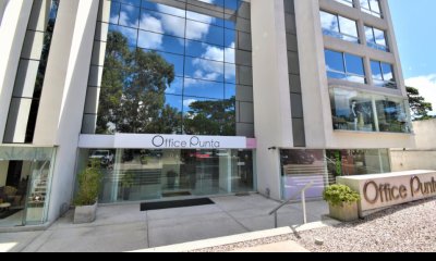 Oficina en venta en Aidy Grill, Punta del Este.