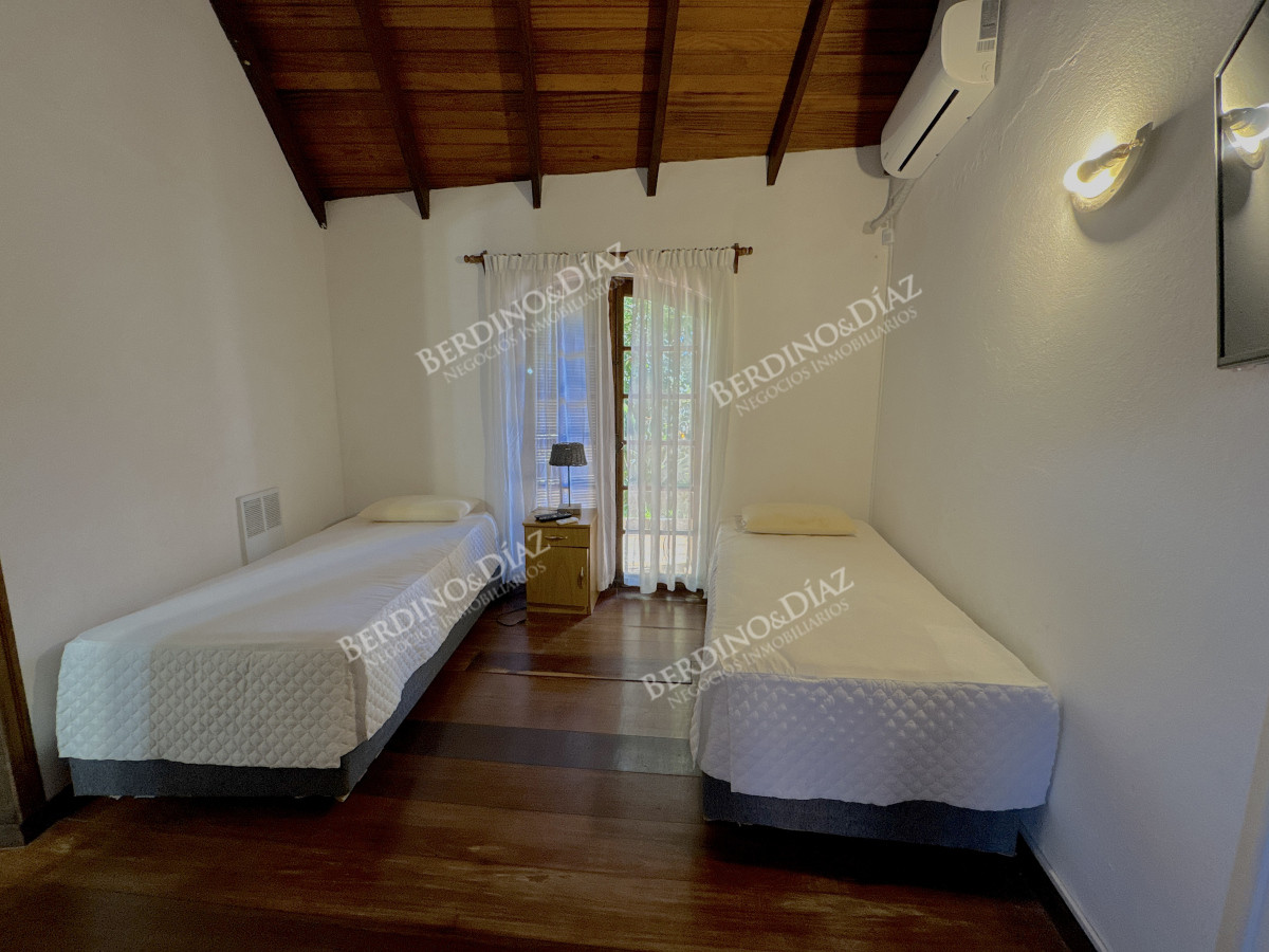 Casa ID.3013 - Casa en venta en Golf, Punta del Este  