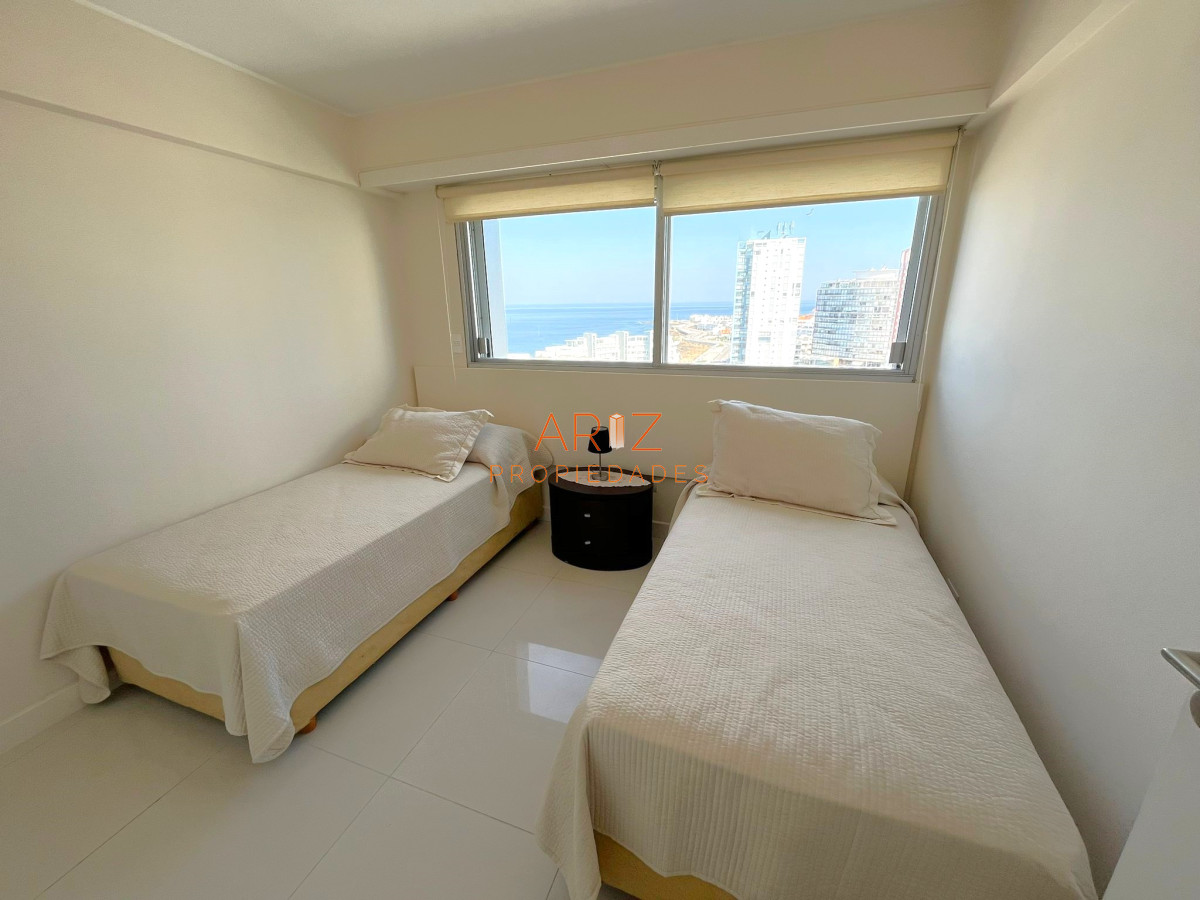 Apartamento ID.2272 - Venta Apartamento en Península 2 dormitorios 2 baños reciclado  Punta del Este