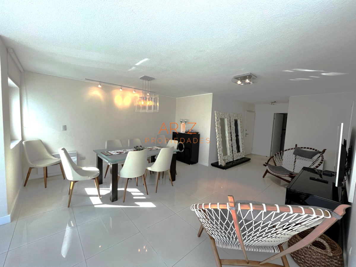 Apartamento ID.2272 - Venta Apartamento en Península 2 dormitorios 2 baños reciclado  Punta del Este