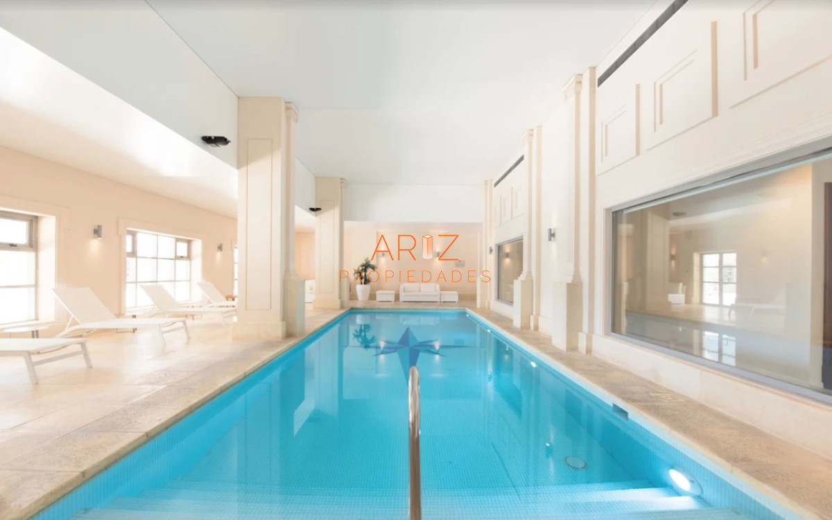 Apartamento ID.2335 - VENTA APARTAMENTO 2 DORMITORIOS Y SERVICIO COMPLETA COMO 3 DORMITORIOS PUNTA DEL ESTE CATEGORIA