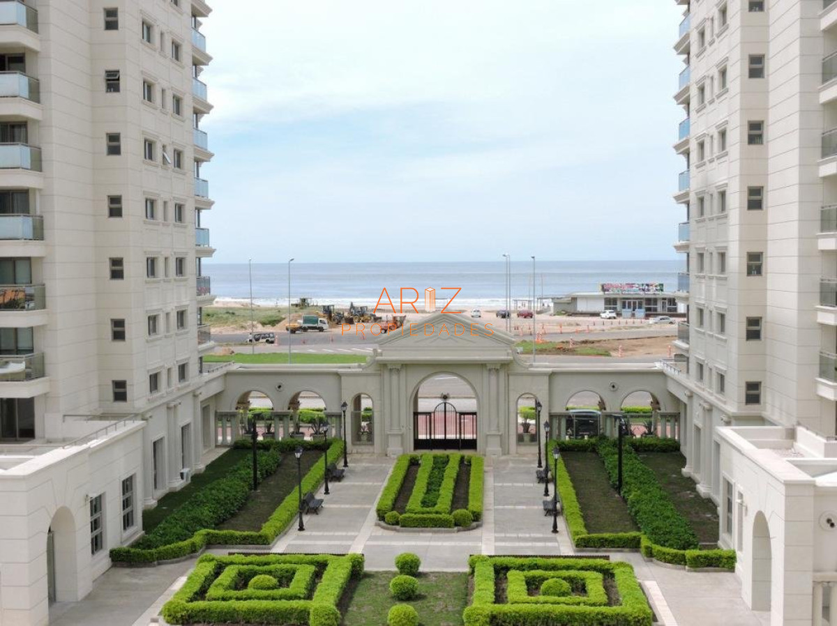 Apartamento ID.2335 - VENTA APARTAMENTO 2 DORMITORIOS Y SERVICIO COMPLETA COMO 3 DORMITORIOS PUNTA DEL ESTE CATEGORIA