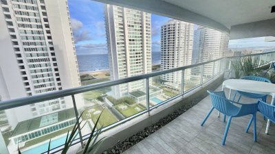Venta apartamento 2 dormitorios en suite - Parrillero Propio