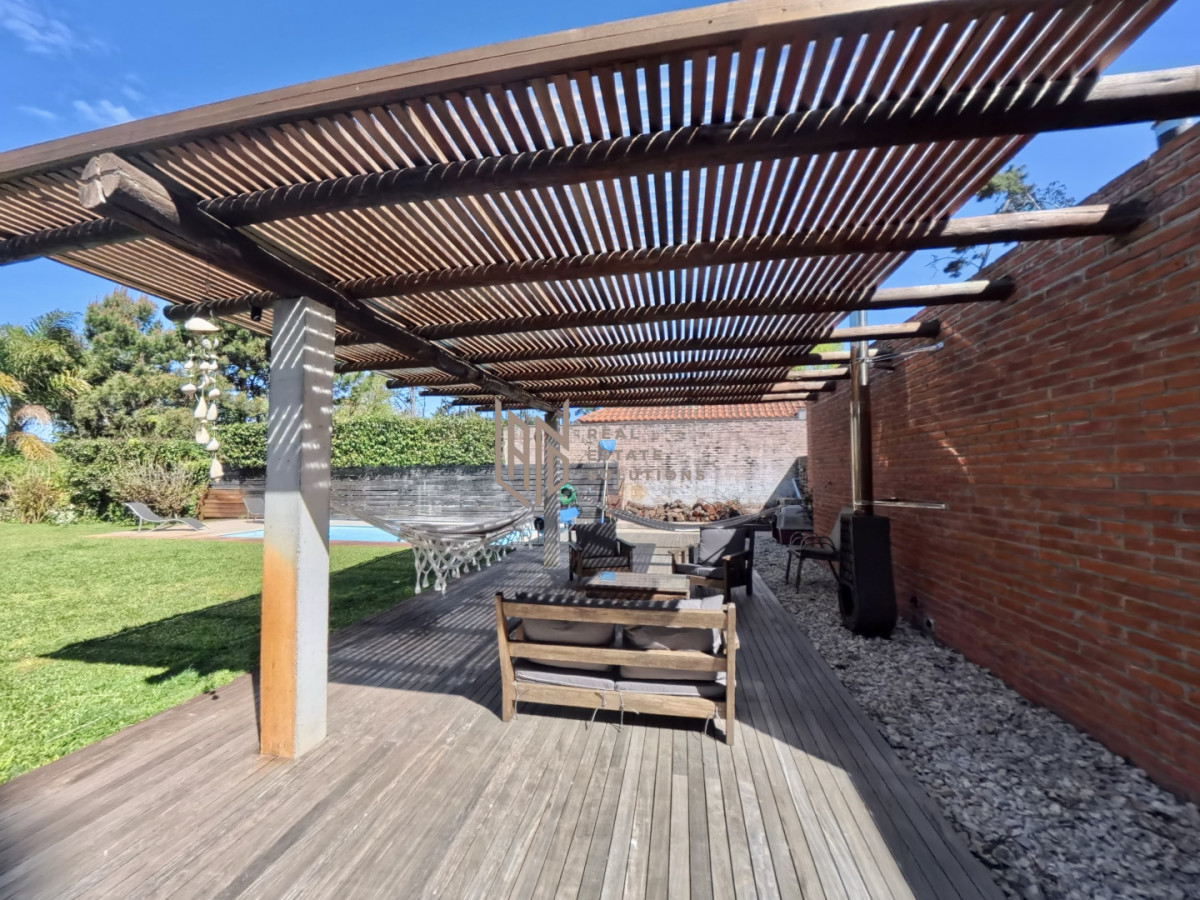 Casa ID.95 - Alquiler Casa 3 dormitorios y servicio en alquiler temporada con piscina