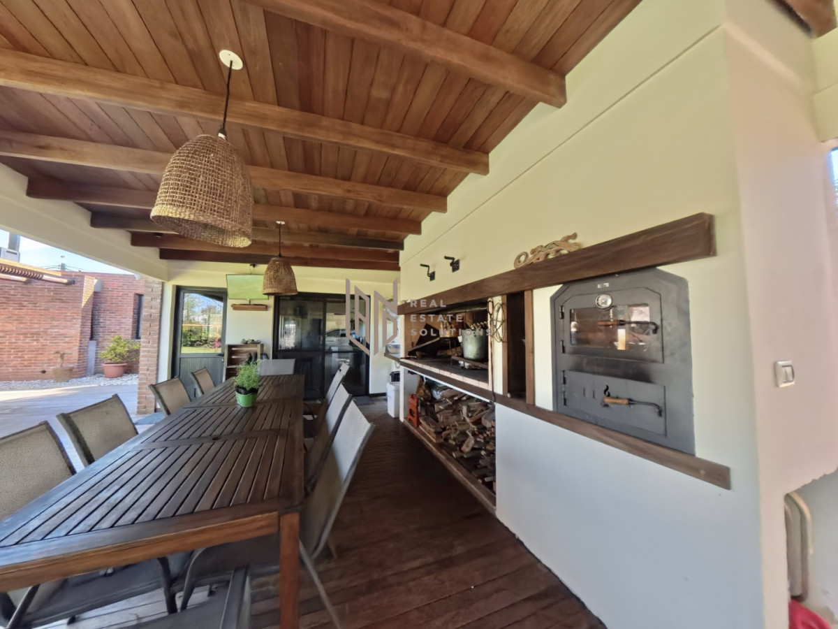 Casa ID.95 - Alquiler Casa 3 dormitorios y servicio en alquiler temporada con piscina