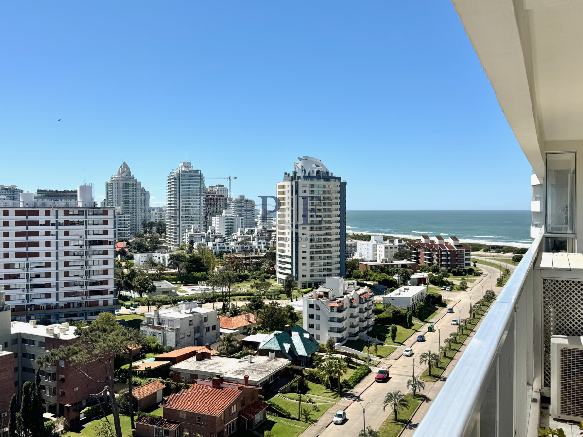 Venta de Apartamento de 2 Dormitorios y Medio | Punta del Este - Imagen 2