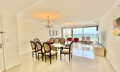 Apartamento en Punta del Este, Brava