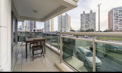 Venta apartamento 2 dormitorios en suite Playa Brava Punta del Este