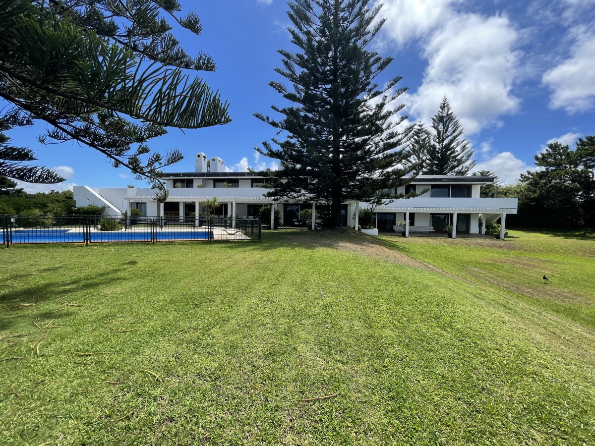 Casa ID.1348 - Venta residencia Primera linea al mar Solanas