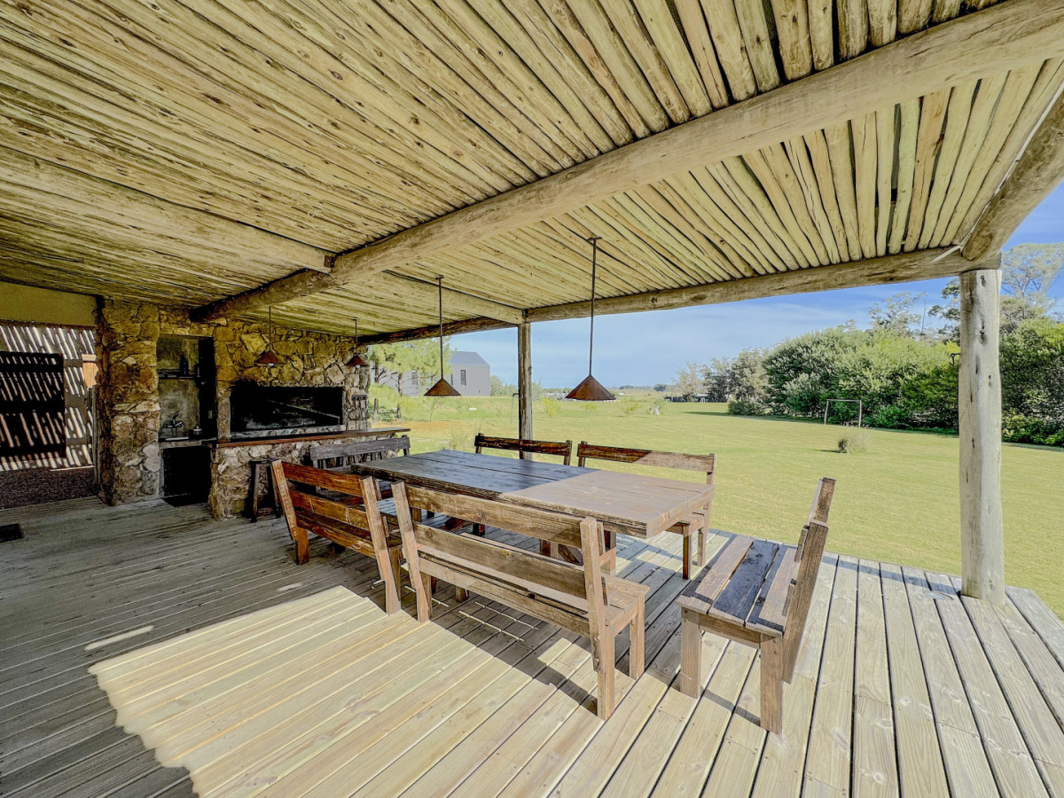 Casa ID.1736 - Chacra única en el exclusivo Club de Chacras El Quijote!