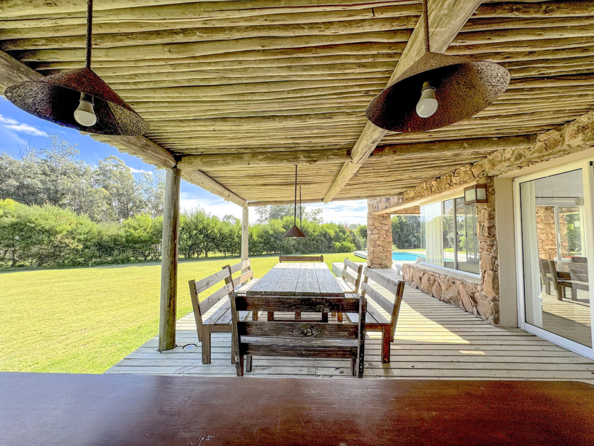 Casa ID.1736 - Chacra única en el exclusivo Club de Chacras El Quijote!