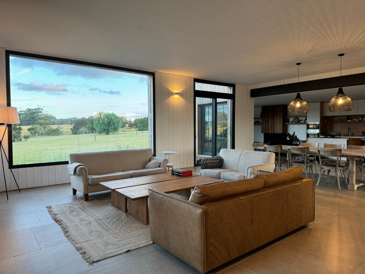 Casa ID.1624 - Venta casa 4 suites y servicio - El Quijote