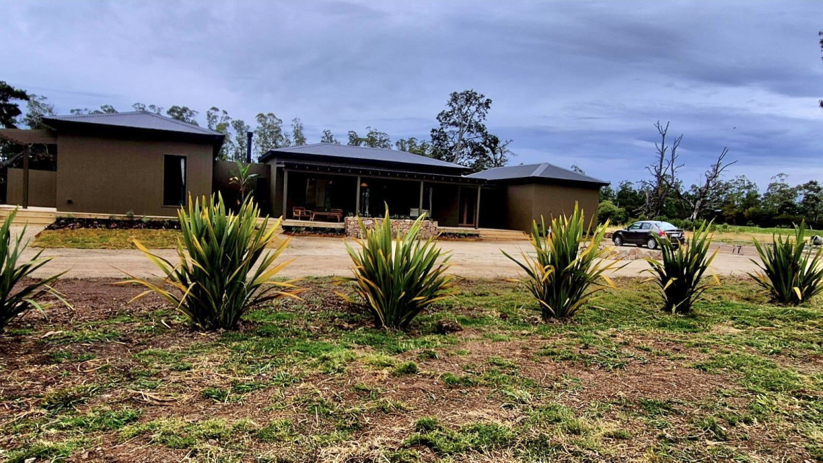 Casa ID.1742 - Venta Casa 4 Dormitorios con Piscina