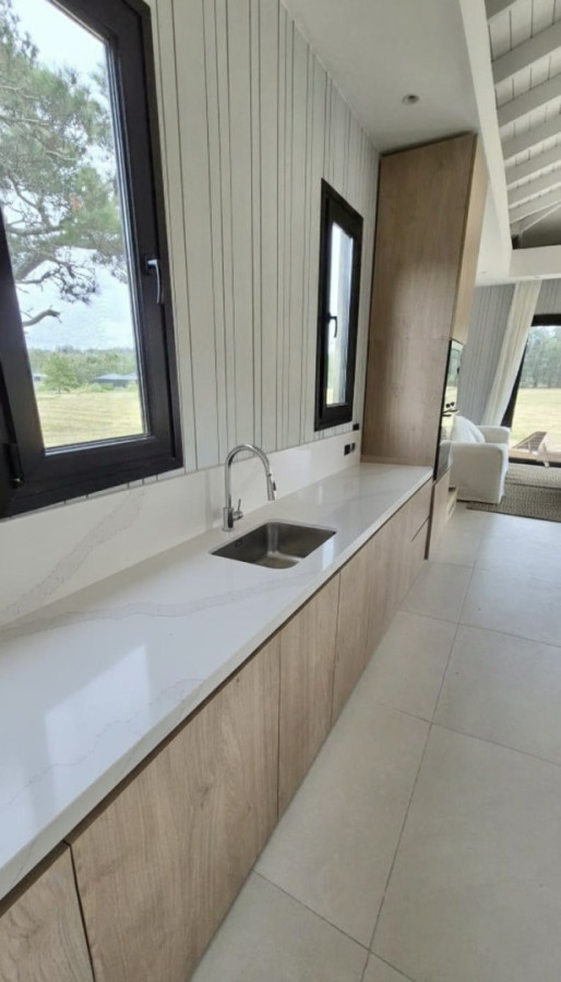Casa ID.1742 - Venta Casa 4 Dormitorios con Piscina