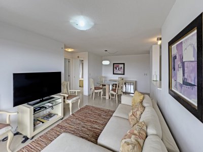 VENTA APARTAMENTO 2 DORMITORIOS ROOSEVELT PUNTA DEL ESTE