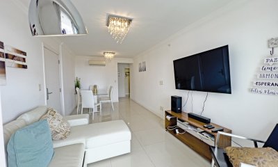 Apartamento en alquiler anual y venta-Torre con amenities - Piso alto