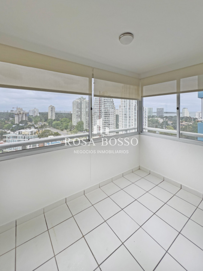 Apartamento ID.9829 - Apartamento venta 3 dormitorios Roosevelt Punta del Este