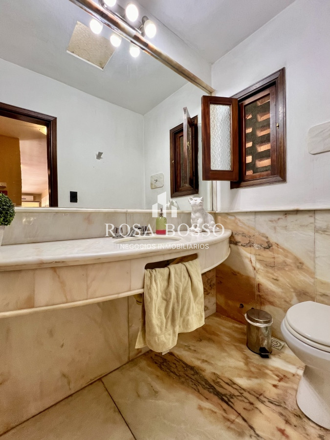 Casa ID.9149 - Casa en barrio residencial con 3000 m2 de parque 