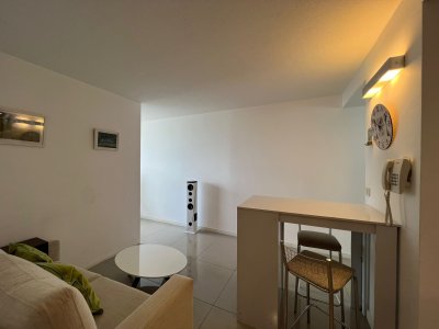 Apartamento ID.2071 - Muy lindo Monoambiente en torre de categoría. 